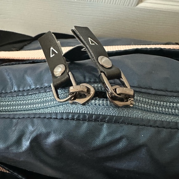 Peloton X Andi Collab Navy and Pink\Peach with Black Strap Bag Large Alchemist - Picture 3 of 12